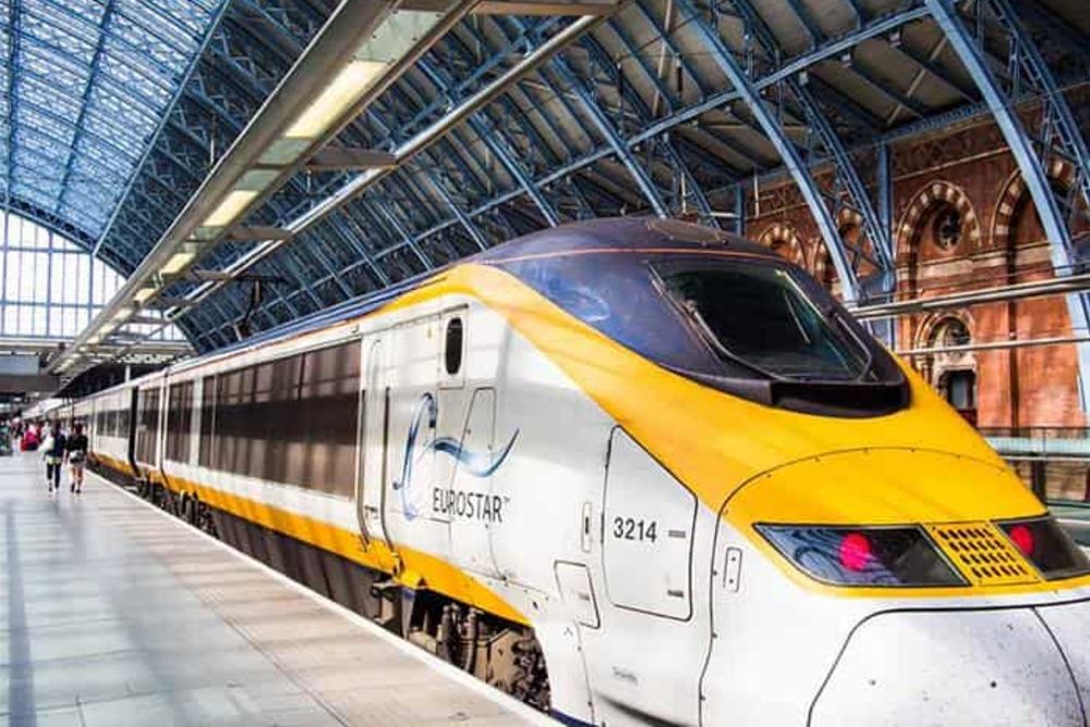 Eurostar train from Lonfon to Paris